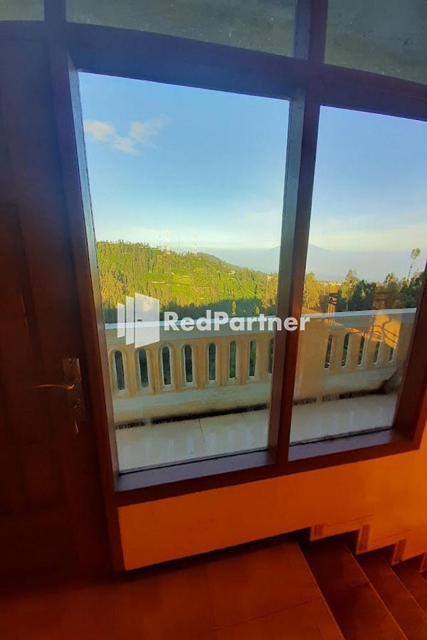 Bromo Indah Lestari Homestay Mitra Reddoorz Pasuruan Luaran gambar