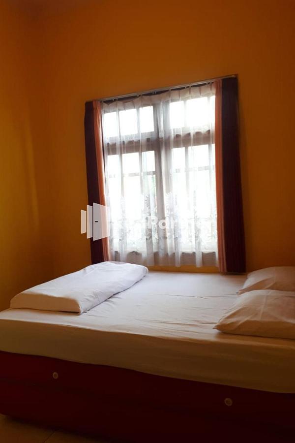 Bromo Indah Lestari Homestay Mitra Reddoorz Pasuruan Luaran gambar