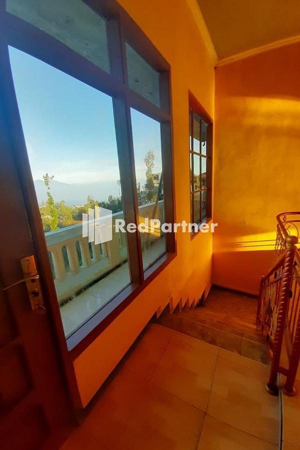 Bromo Indah Lestari Homestay Mitra Reddoorz Pasuruan Luaran gambar