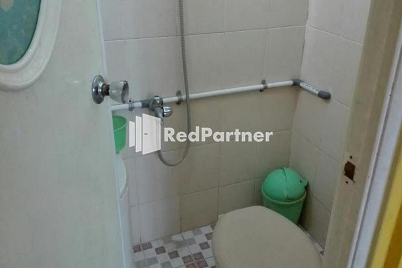 Bromo Indah Lestari Homestay Mitra Reddoorz Pasuruan Luaran gambar