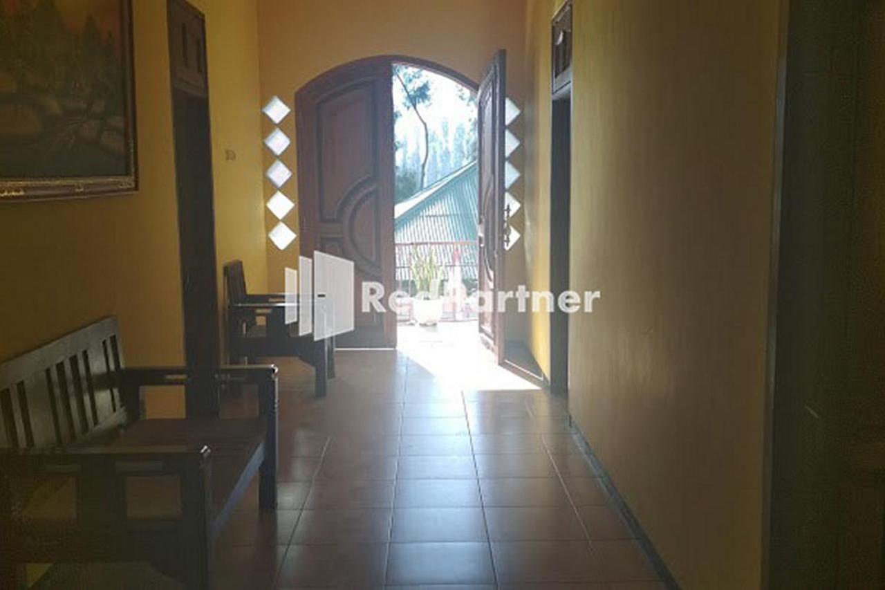 Bromo Indah Lestari Homestay Mitra Reddoorz Pasuruan Luaran gambar