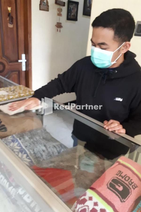 Bromo Indah Lestari Homestay Mitra Reddoorz Pasuruan Luaran gambar